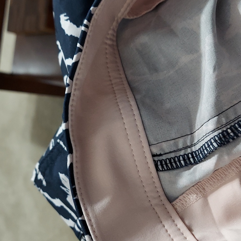 NWT ATHLETA Vienna Cargo Pant Navy And Pale Pink Size 8 - Picture 9 of 9